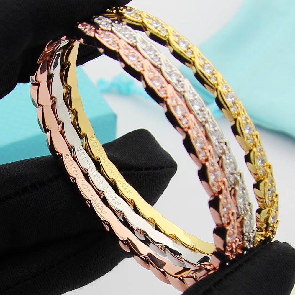 TEM45New arrive fashion gold silver rose color bracelets for woman beautiful jewelry to choose gift
