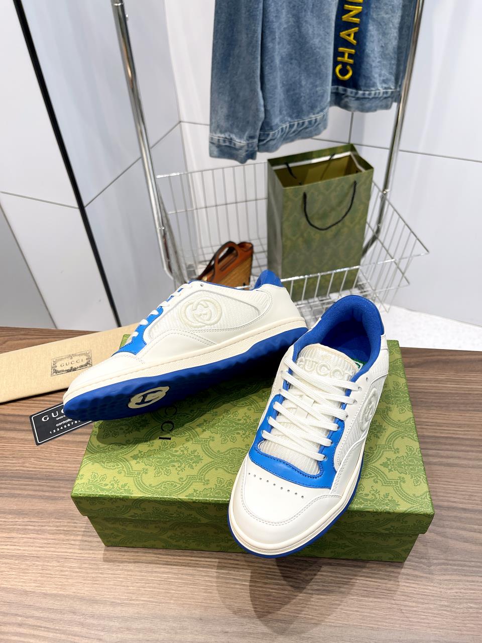 GEM115 Designer Casual shoes for Men flat sneakers lows skateboard shoe Triple black blue Active Laser fashion mens womens outdoor trainer