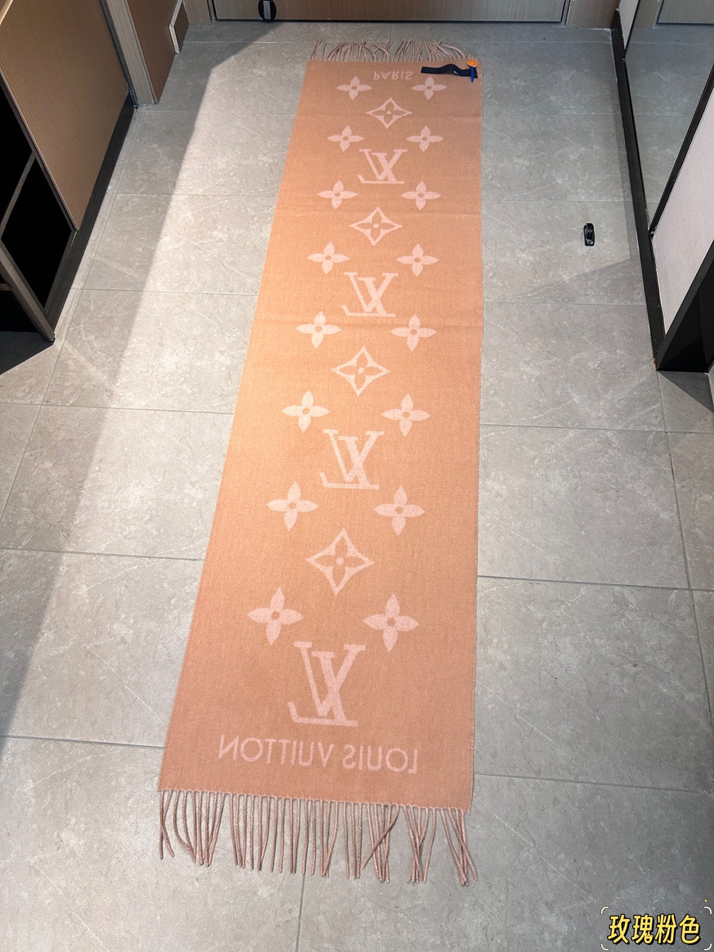 LEM326 new arrive Hot sale  black red gray color fashion beautiful scarf for woman men  gift to choose