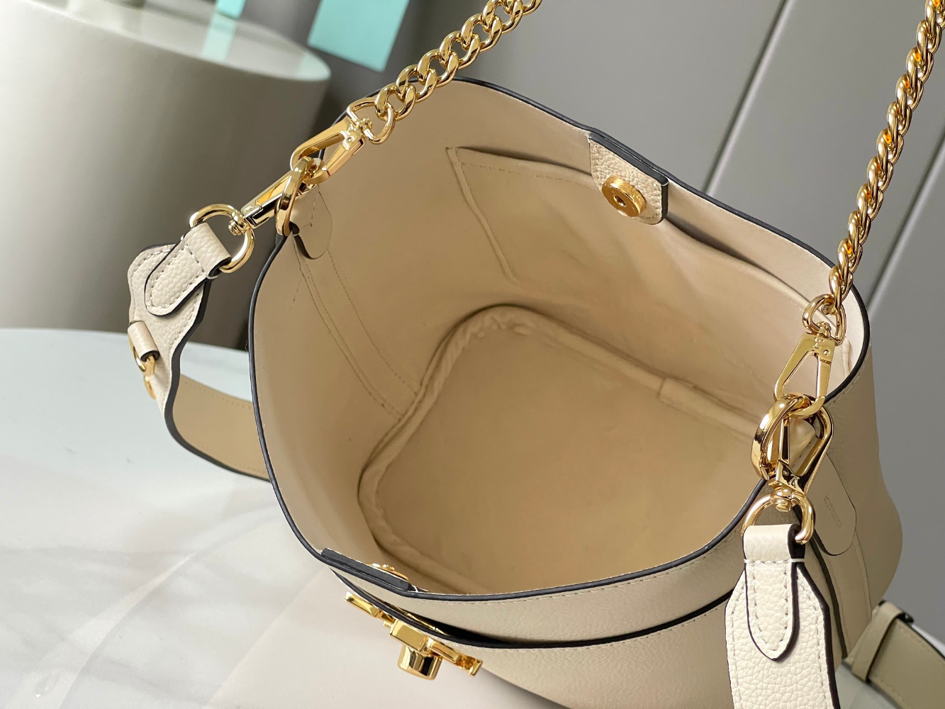 LEM348 Top Quality Fashion Travel Design Bag for Woman Men Beautiful Gift To Choose Gift 3 Color