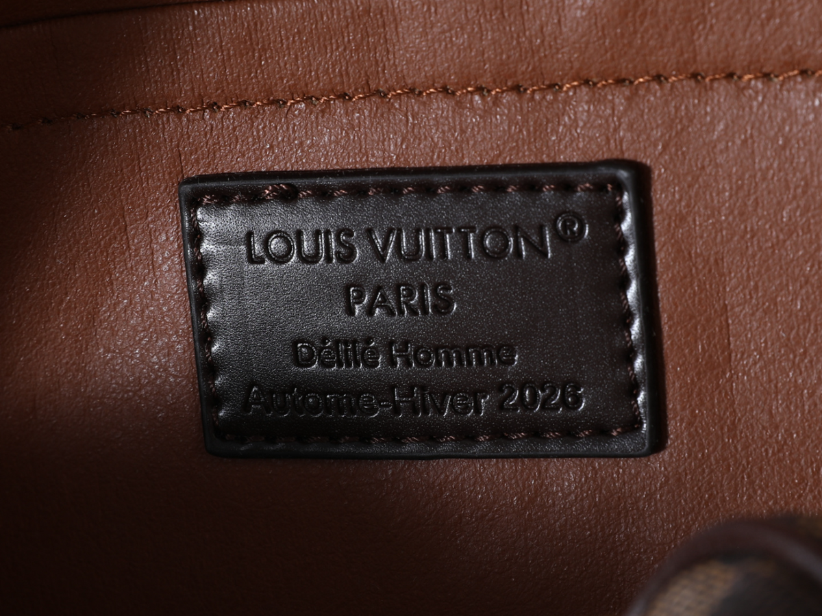 LEM623 New arrive fashion black brown bag for woman hands bag beautiful gift to choose gift 23 x 12 x 13cm