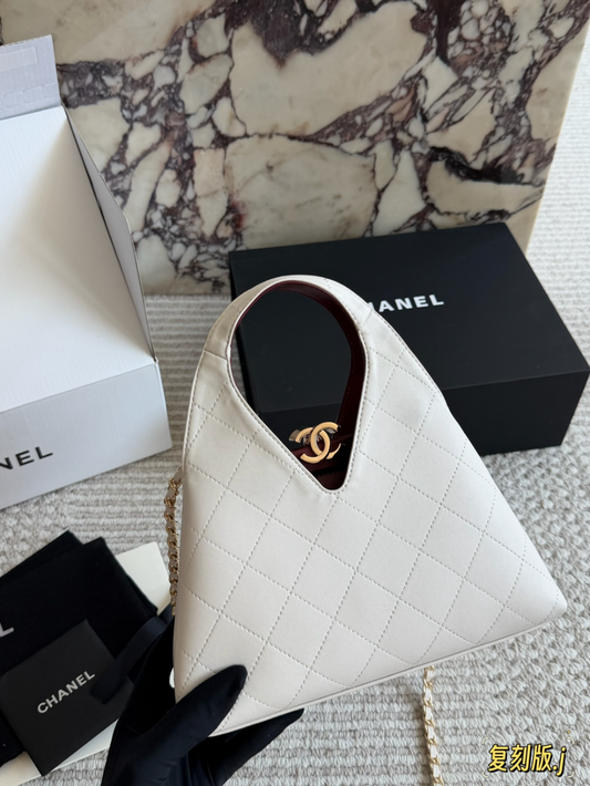 CEM309 New arrive fashion black white  pink red  Light camel color  khaki bag for woman hands bag beautiful gift to choose gift 23*25cm