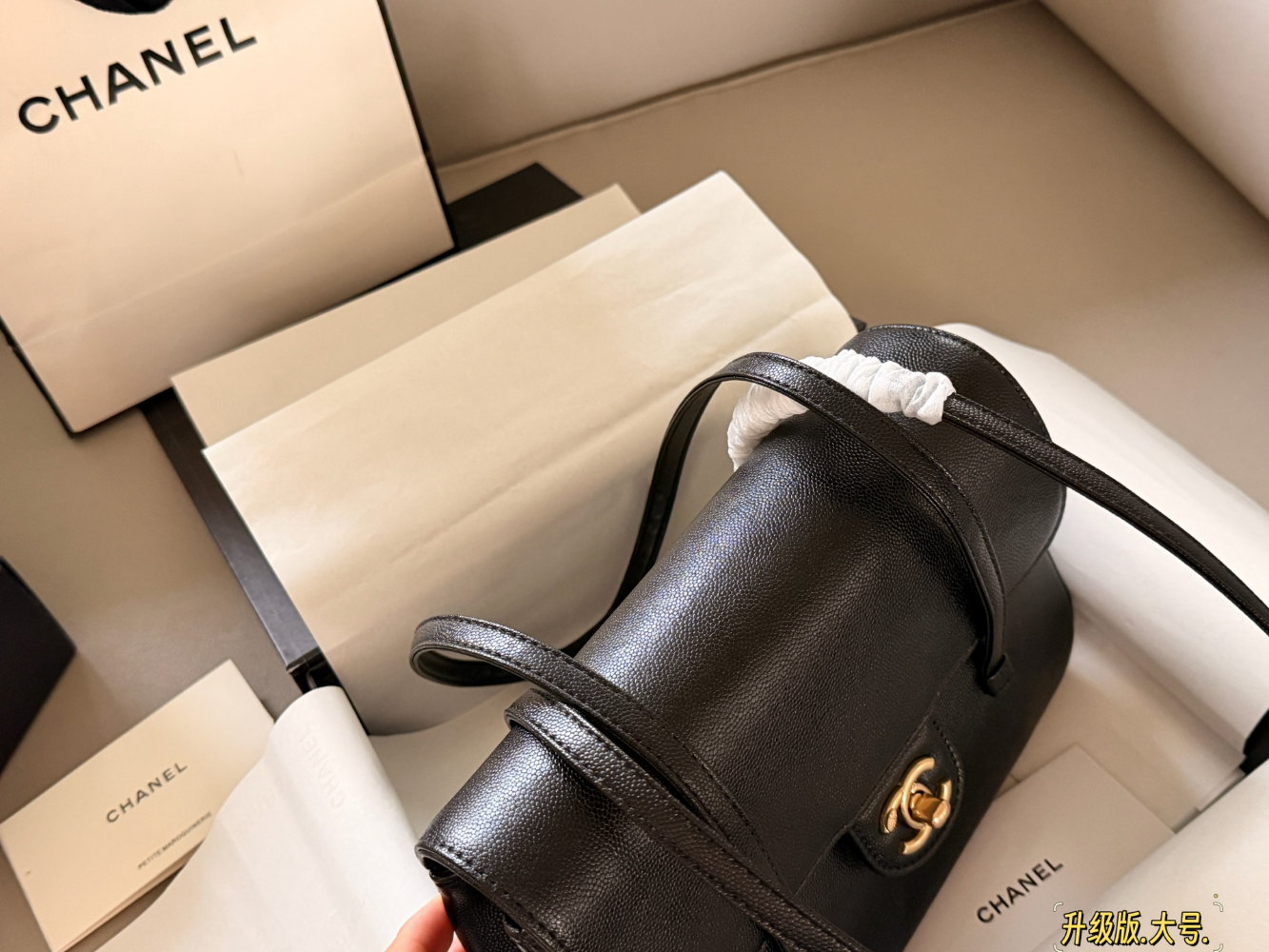 CEM276 New arrive fashion black  bag for woman hands bag beautiful gift to choose gift 23*16cm