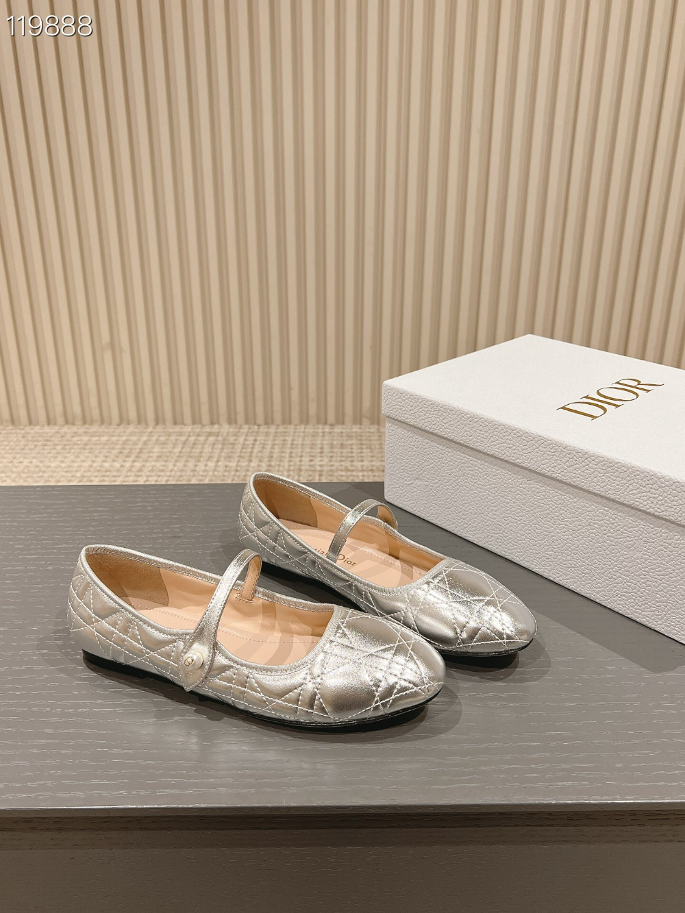 DEM346 Designer women's shoes women's flat shoes silver colors high quality sizes 35 to 42