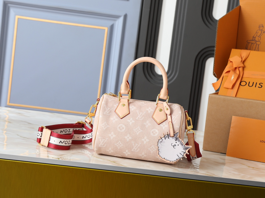 LEM510  New arrive fashion pink bag for woman beautiful gift to choose gift size to choose 20.5 x 13.5 x 12 CM