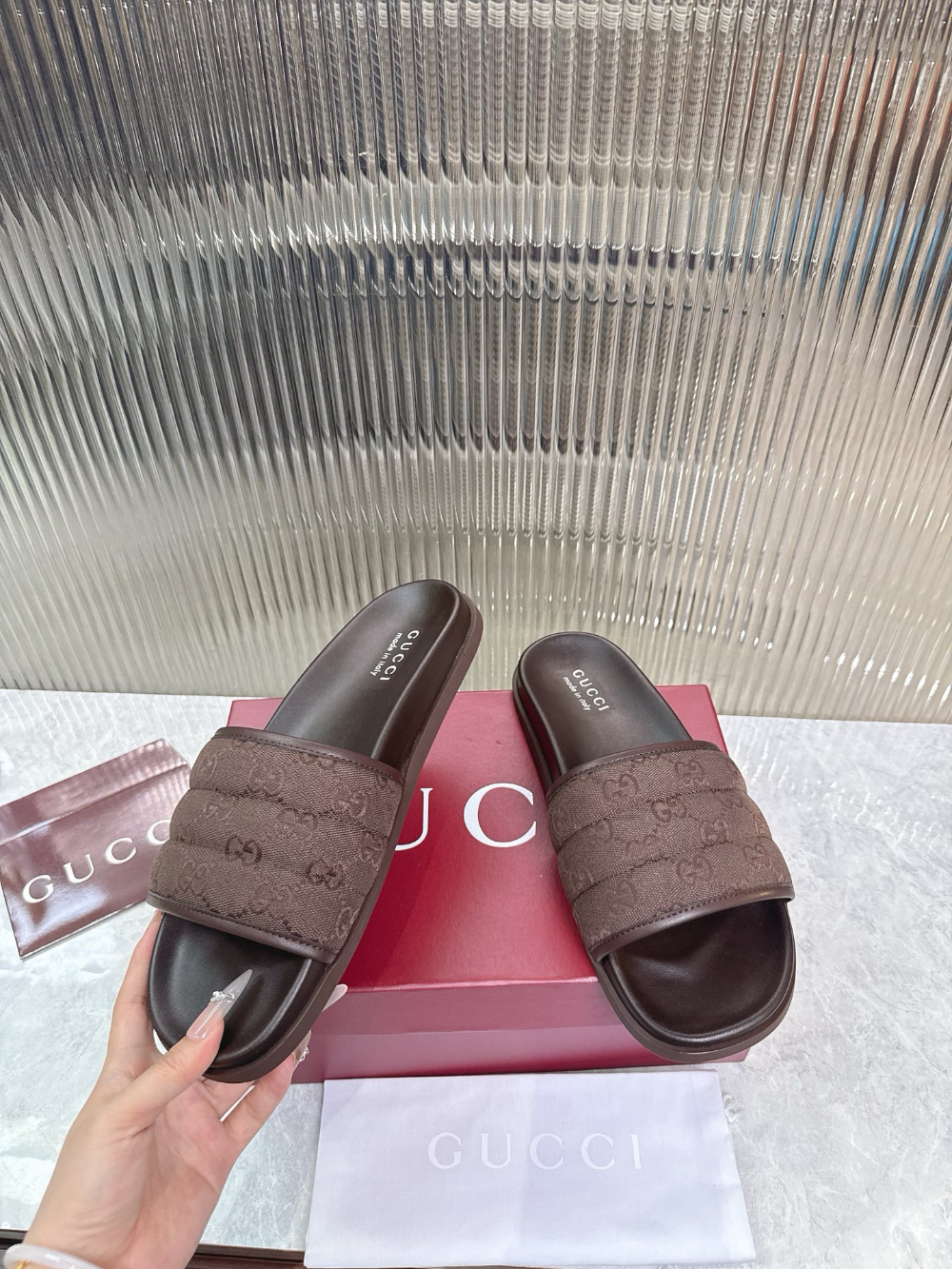GEM166 New fashionable black blue brown women's shoes men's shoes available in various colors beautiful slippers excellent gift items