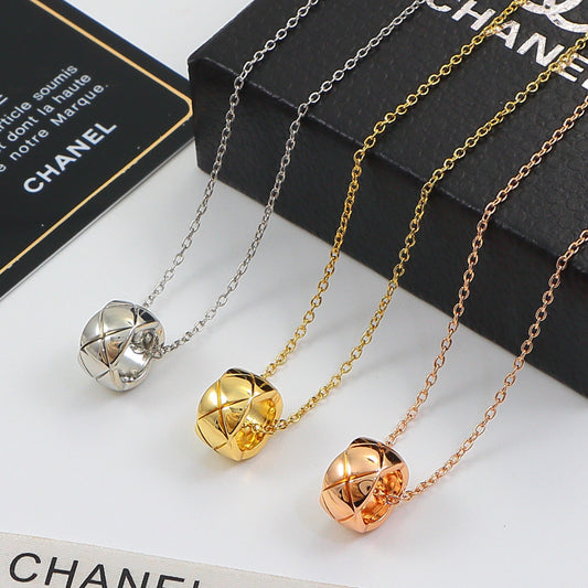 CEM233 New Arrive Fashion Diamond-patterned Necklace Necklce for Woman Titanium Steel Material Jewelry To Choose Gift