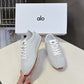Alo01 Designer Sneakers Men Women Gum Sky Beige Dark Scarlet Mens Trainers Womens Casual Outdoor Runners