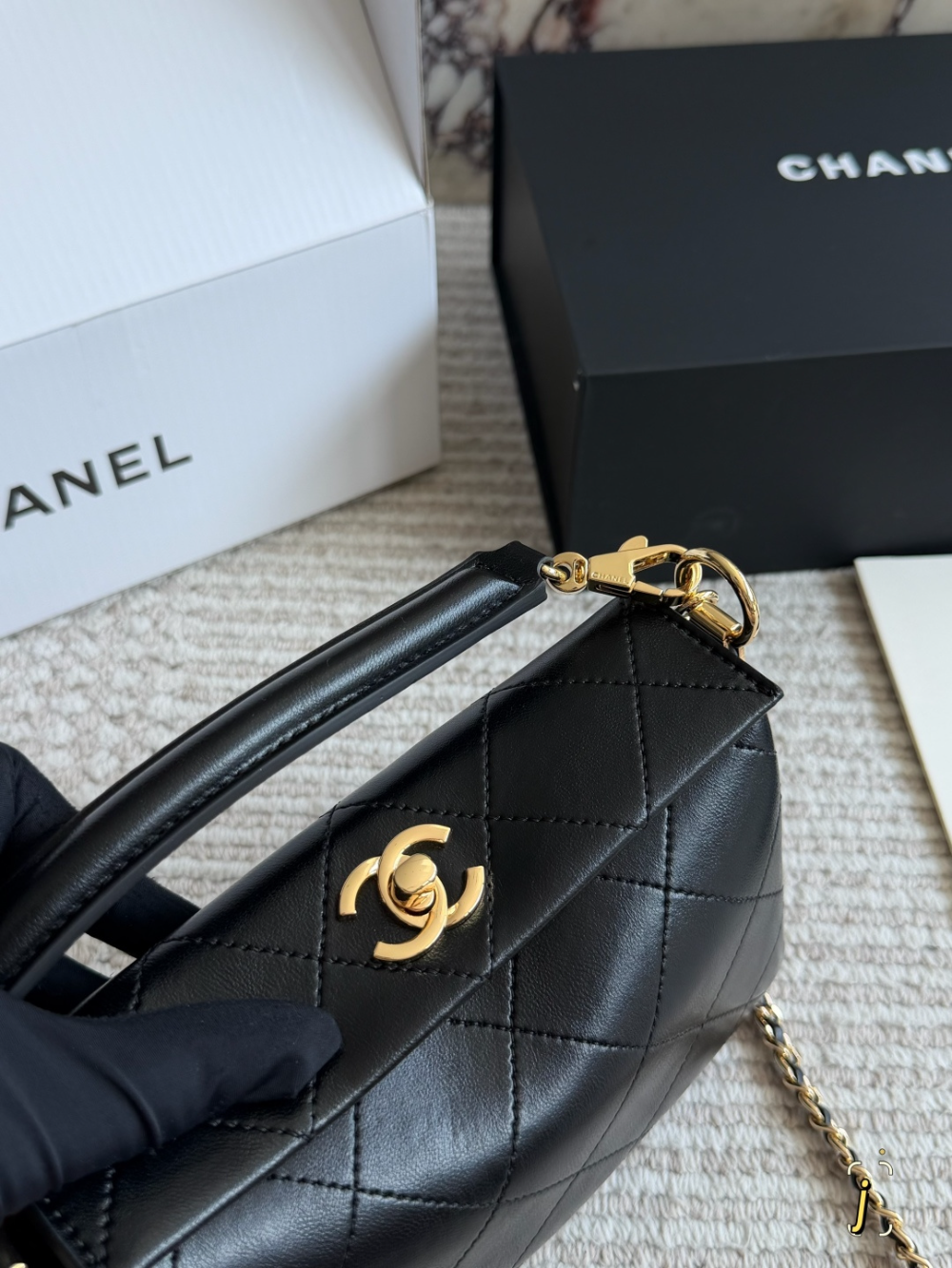 CEM307 New arrive fashion black white brown pink blue dark burgundy gray bag for woman hands bag beautiful gift to choose gift 22 *13cm