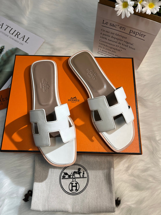 HEM97 New arrive fashion white black color shose for woman Slippers, sandals beautiful gift to choose