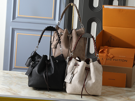 LEM486 New arrive fashion black white brown bag for woman hands bag beautiful gift to choose gift 25 x 25 x 20cm