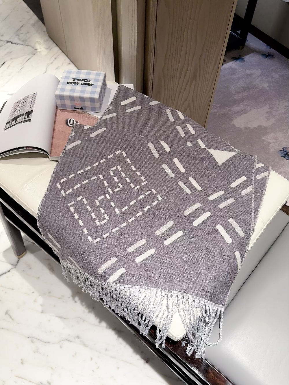 FEM28 new arrive  Hot sale black grey brown color fashion beautiful  scarf  for woman gift  to choose size 45*210cm
