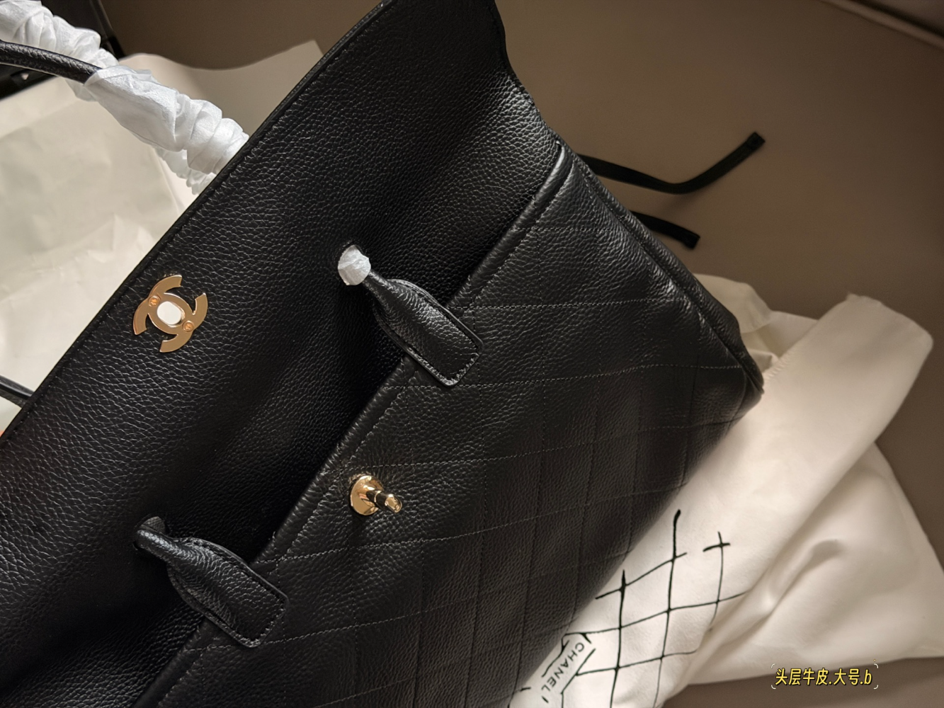 CEM289 New arrive fashion black red green brown bag for woman hands bag beautiful gift to choose gift 38*25cm