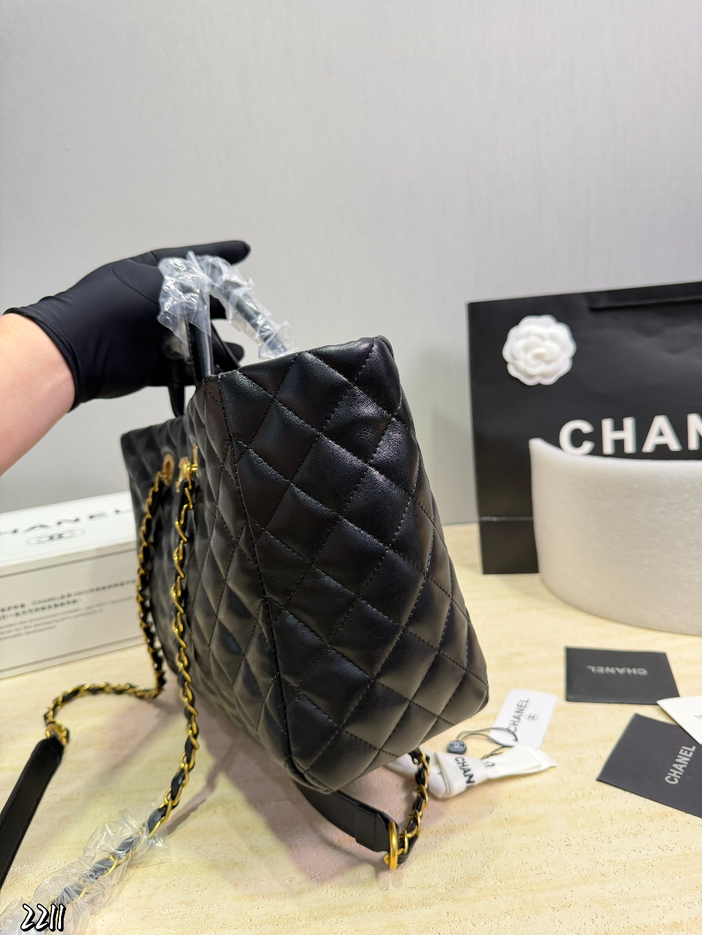 CEM291 New arrive fashion black white red pink brown  bag for woman hands bag beautiful gift to choose gift 31*23cm