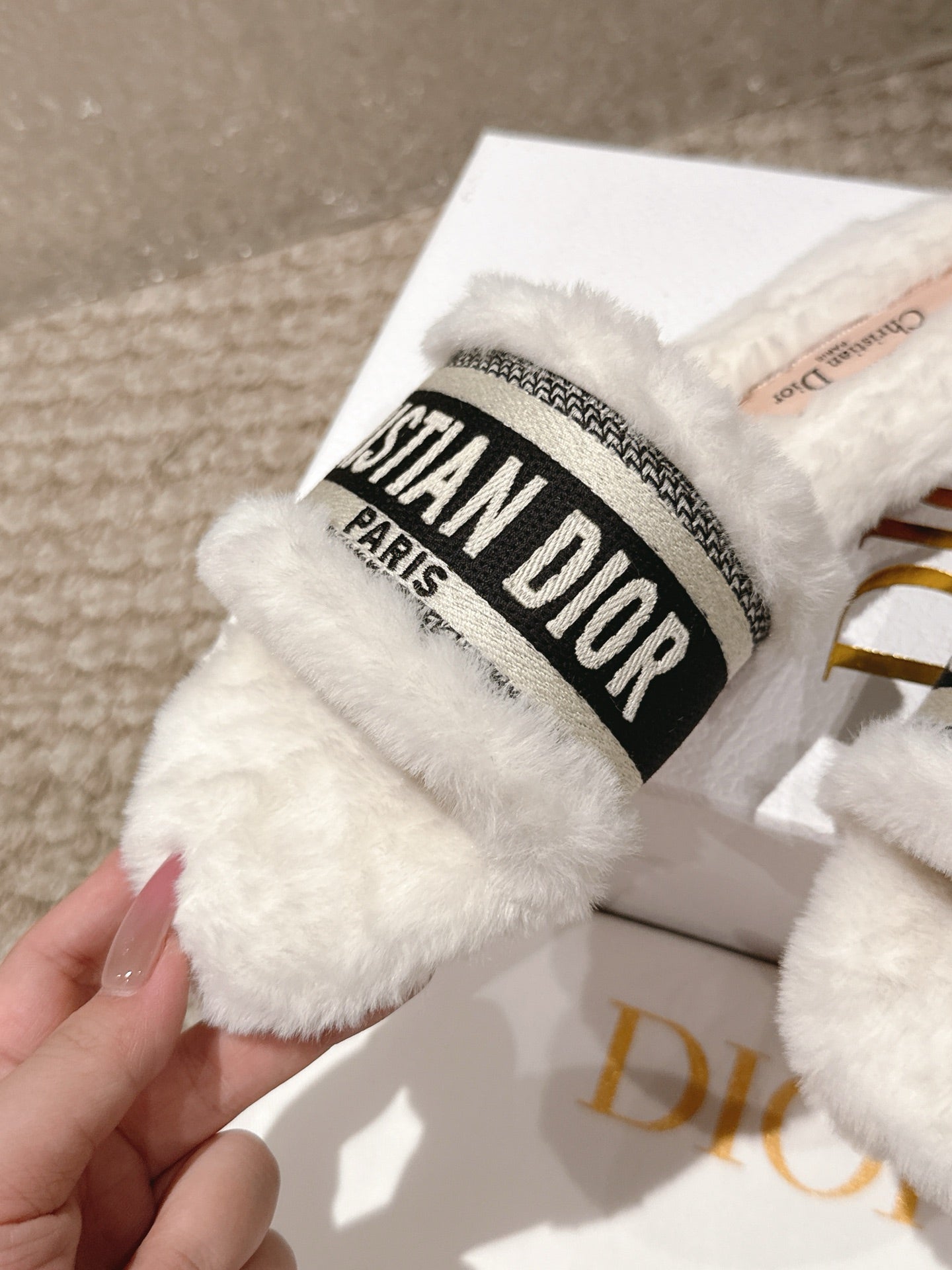 DEM236 fashion 3 color  shose for woman black and white and pink color  beautiful gift to choose