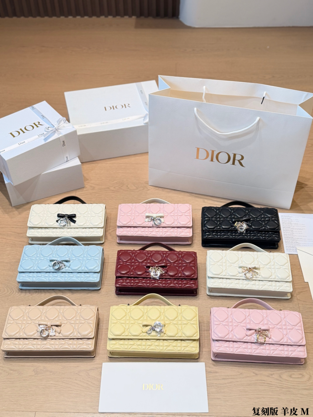 DEM315 New arrive fashion white black brown blue pink red yellow bag for woman hands bag beautiful gift to choose gift 22 *12cm