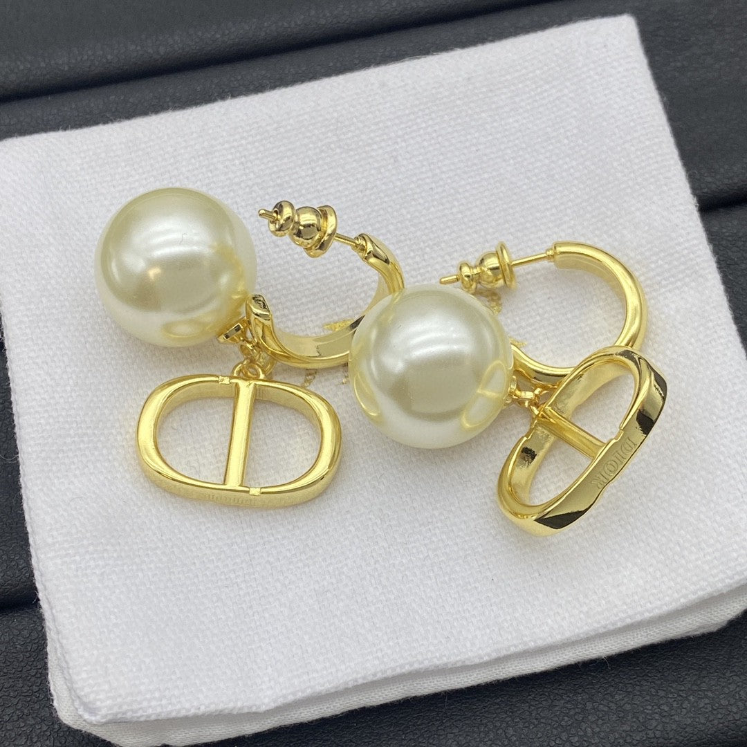 DEM275 New Arrive Fashion  Hot Sale  with Pearl Earring  for Woman Jewelry To Choose