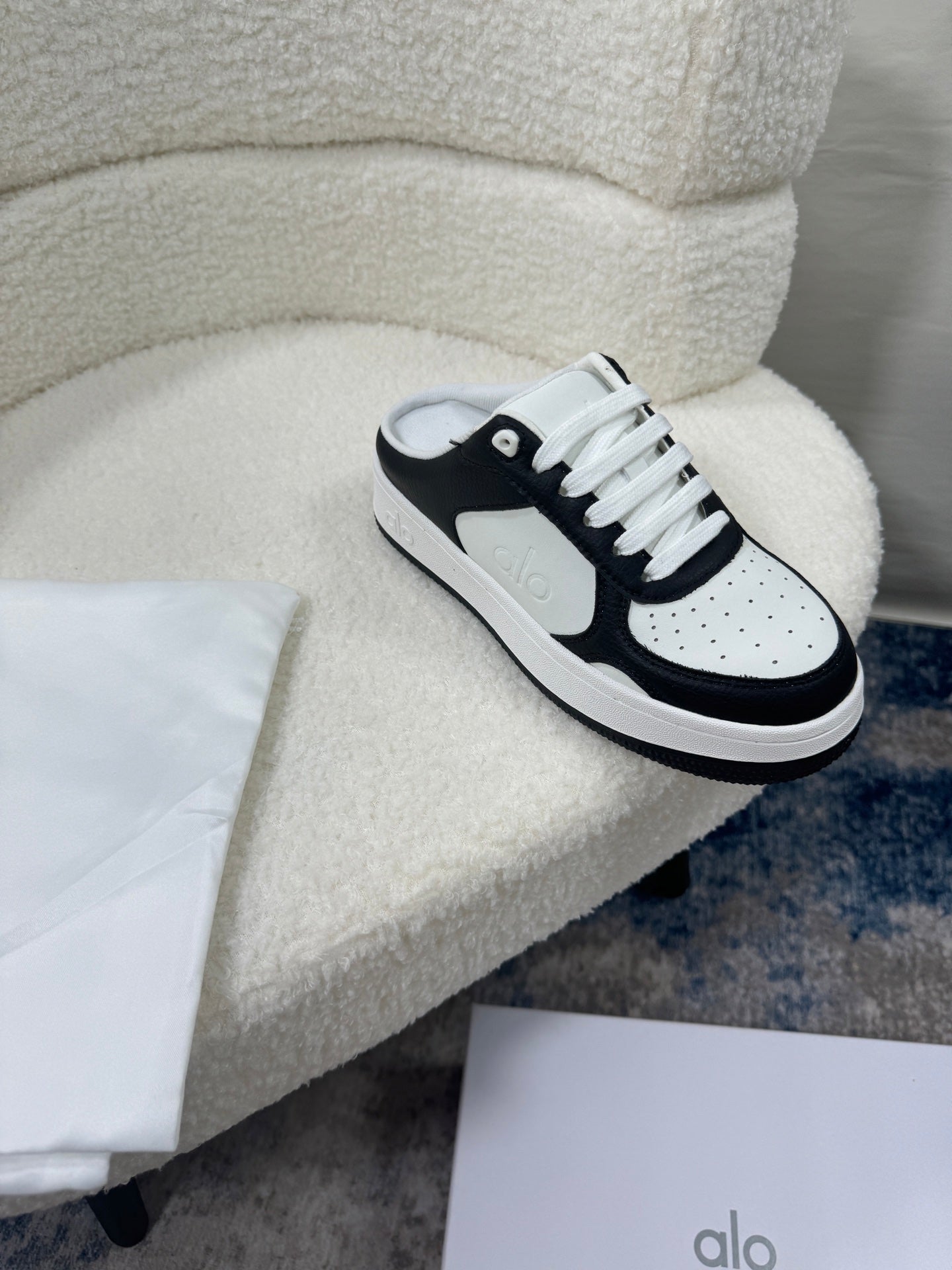 ALO1 Wholesale Outdoor Women Shoes Famous Designer Brand Female Casual shoes Fashion for Lady