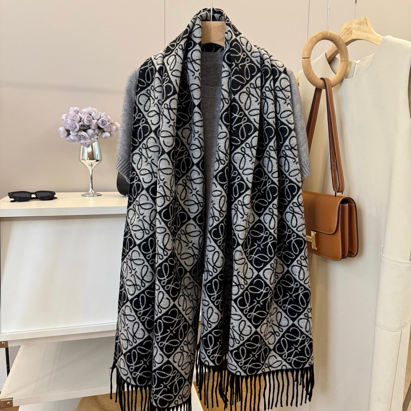WEM01 luxury Designer Cashmere Scarf Winter Women Long Scarf Quality Headband Fashion Men brand Scarves Classic Printed Check Big Plaid Shawls Soft comfortable gift 65*180CM