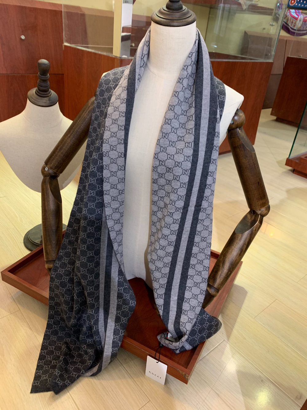 GEM245 new arrive  Hot sale grey khaki dark gray color fashion beautiful  scarf  for woman gift  to choose 30*180cm