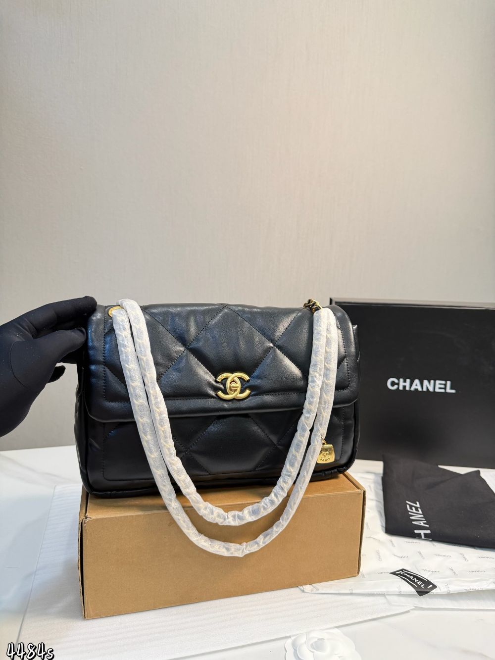 CEM295 New arrive fashion black bag for woman hands bag beautiful gift to choose gift 25*15cm 2 size