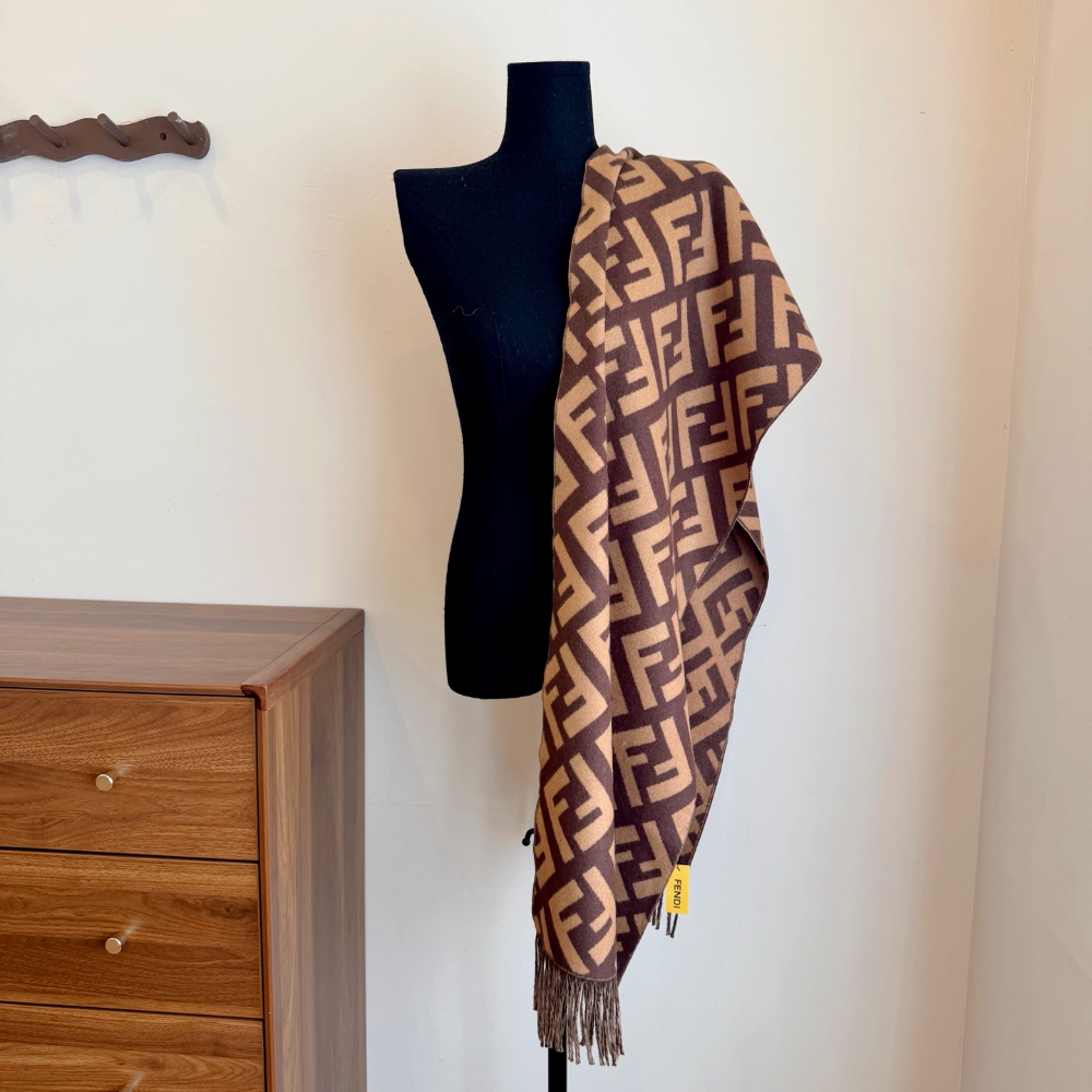 FEM26 new arrive  Hot sale khaki brown grey black color fashion beautiful  scarf  for woman gift  to choose size 180*60cm