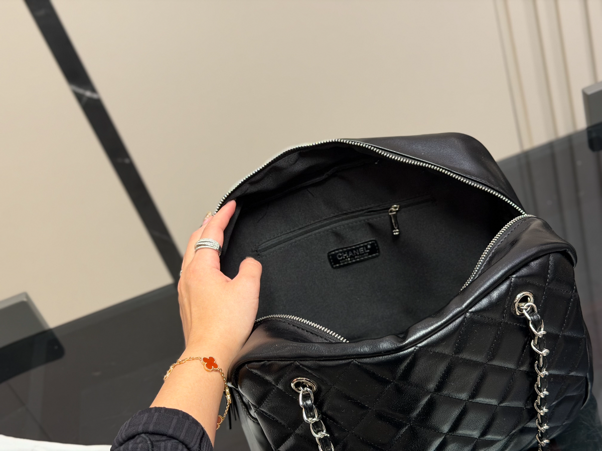CEM372 New arrive fashion black color bag for woman beautiful gift to choose 30*24cm