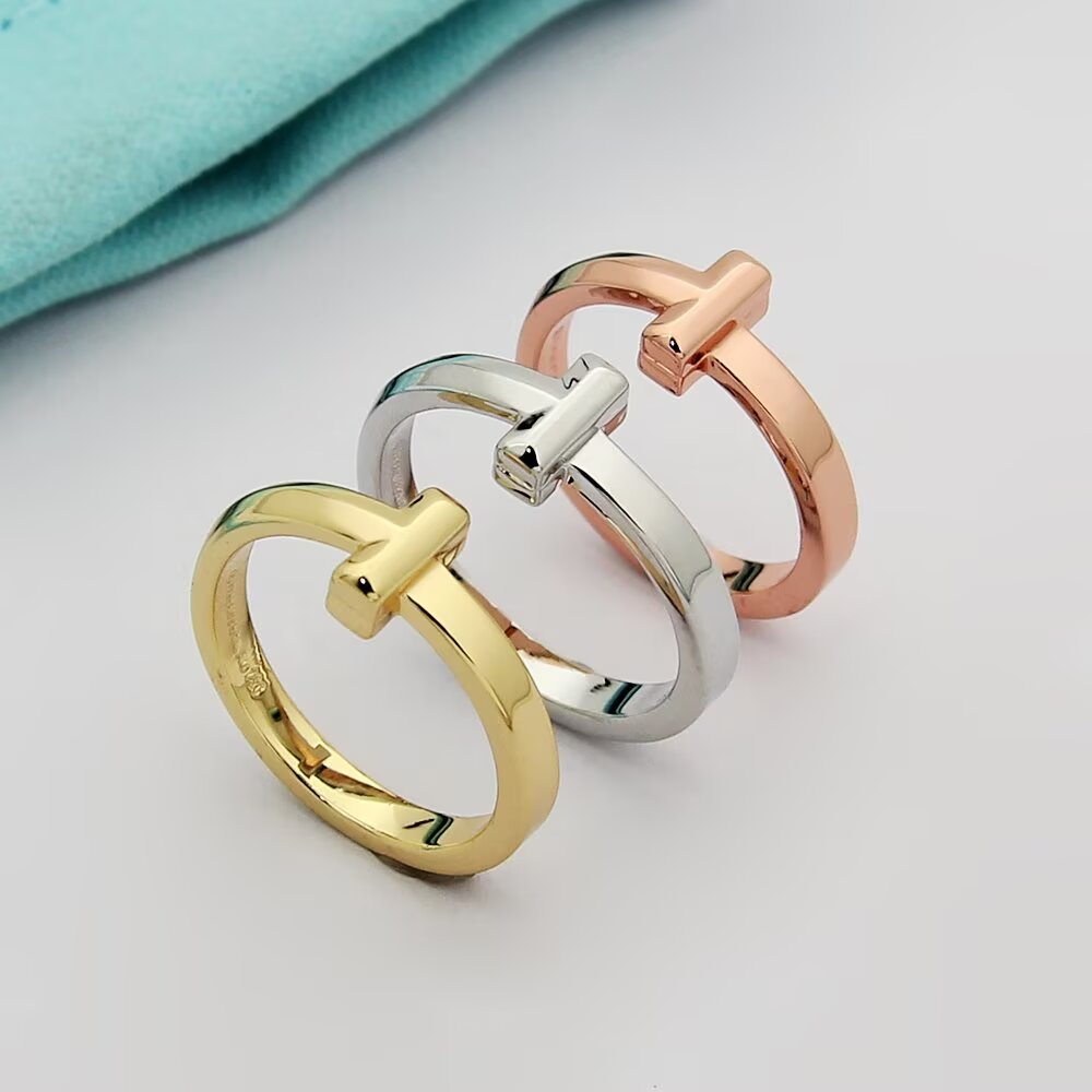 TEM49 Fashionable stainless steel jewelry with exquisite gemstone design Suitable for both men and women Comes with optional gifts