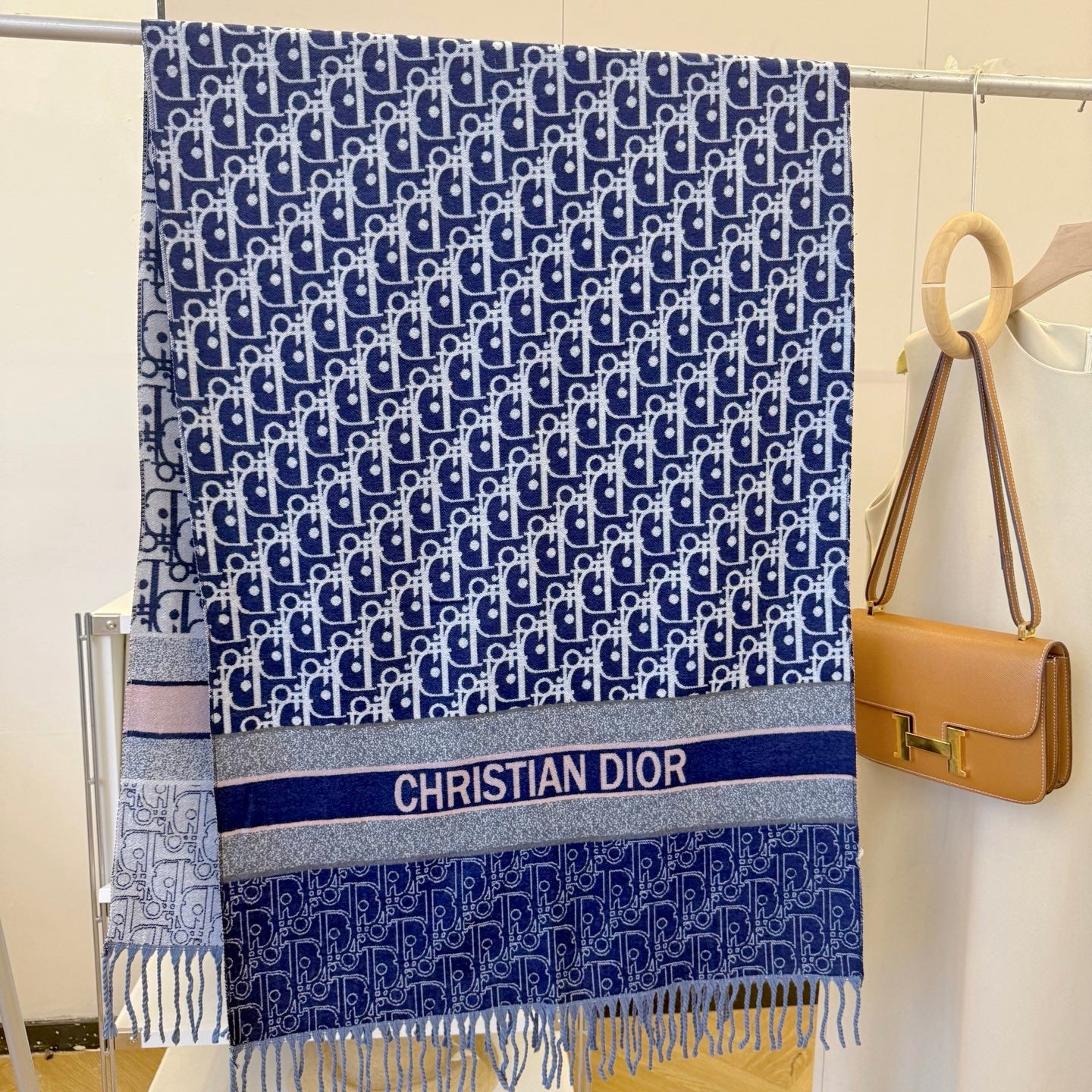 DEM233 Classic Plaid Luxury Designer Scarf 100% Cashmere Tassel Designers Scarves Scarfs Shawl Sciarpa For Winter Womens and Mens 65*180cm