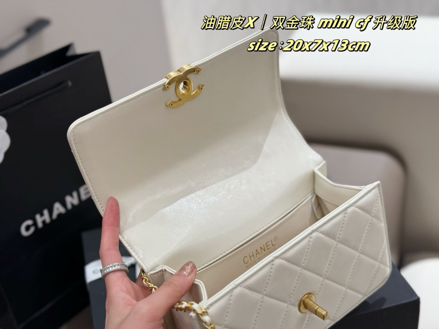 CEM242 New arrive fashion black white  red hand bag for woman beautiful gift to choose gift 20*3*17cm