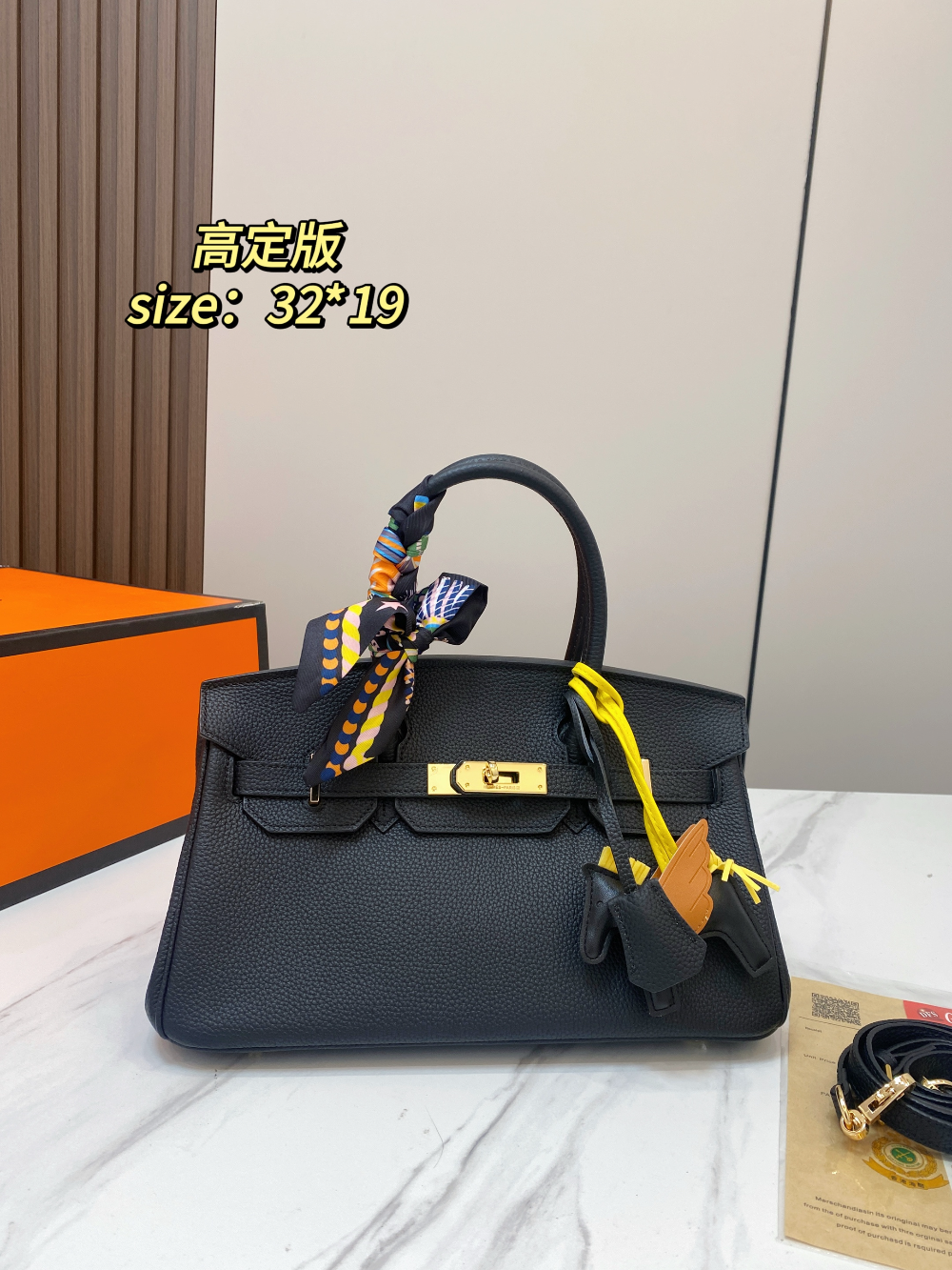 HEM120 New arrive fashion black white pink Ivory red brown Tan bag for woman hands bag beautiful gift to choose gift 32*19cm