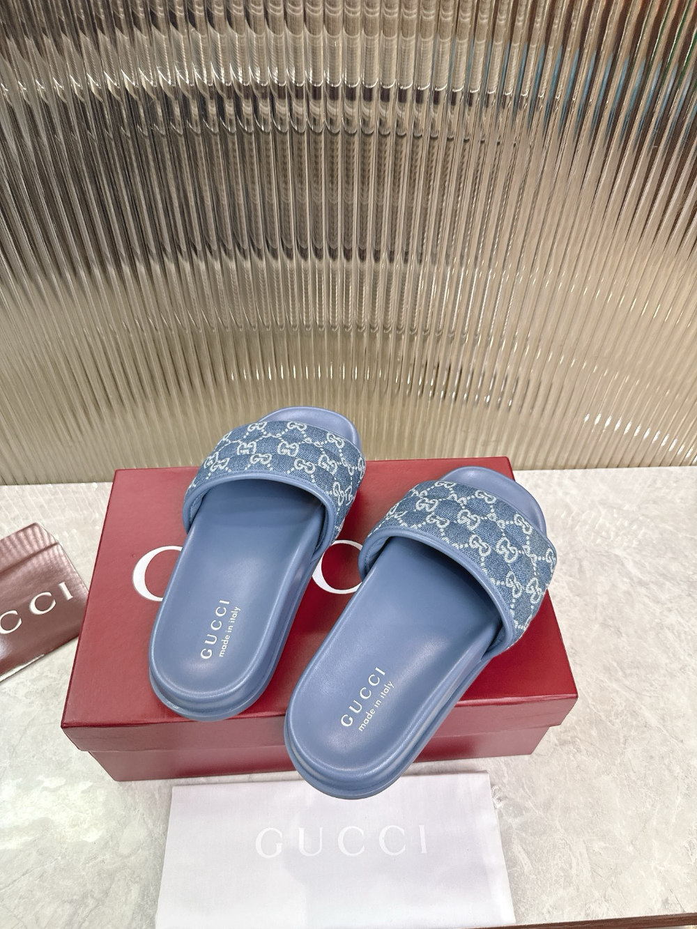 GEM166 New fashionable black blue brown women's shoes men's shoes available in various colors beautiful slippers excellent gift items