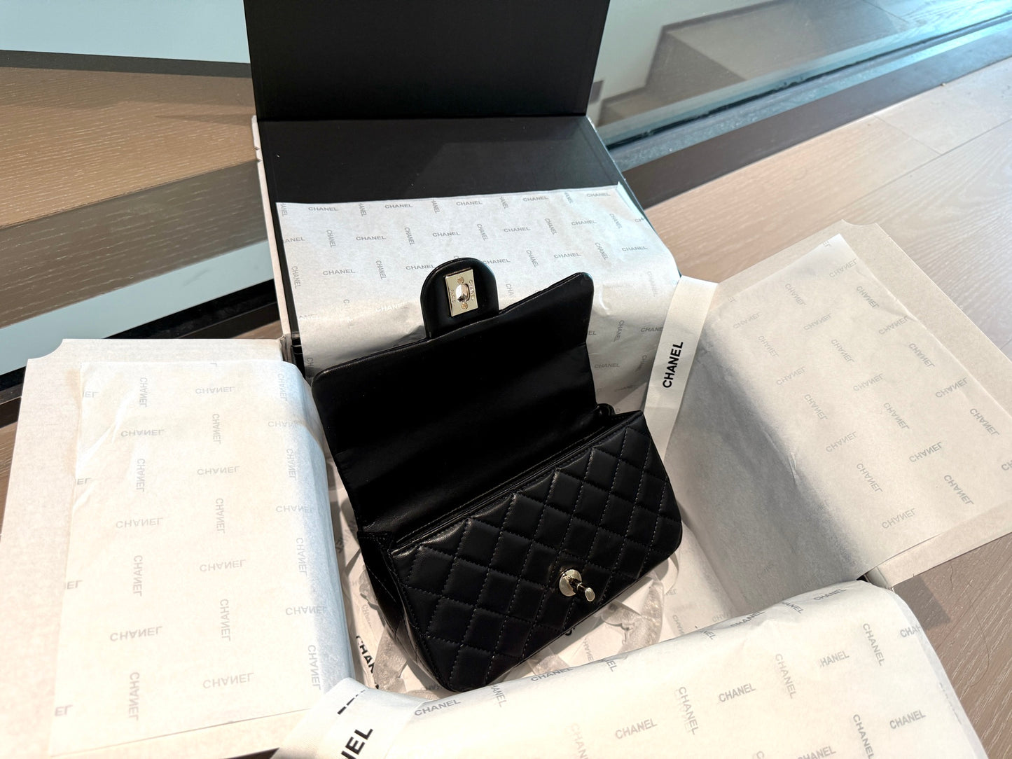CEM250 designer shoulder bags classic shoulder strap sheepskinflap bag crossbody shoulder bag black white pink red color bag 20cm