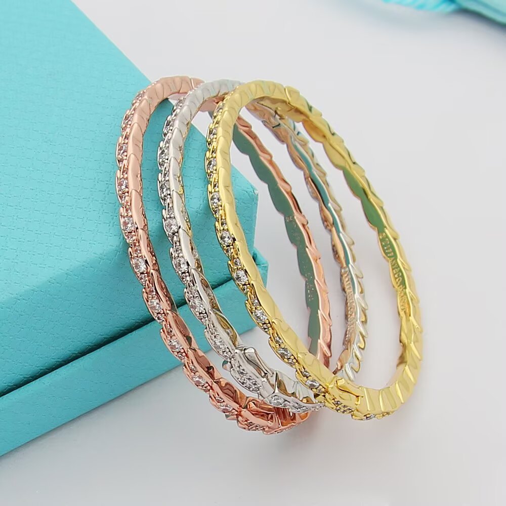 TEM45New arrive fashion gold silver rose color bracelets for woman beautiful jewelry to choose gift