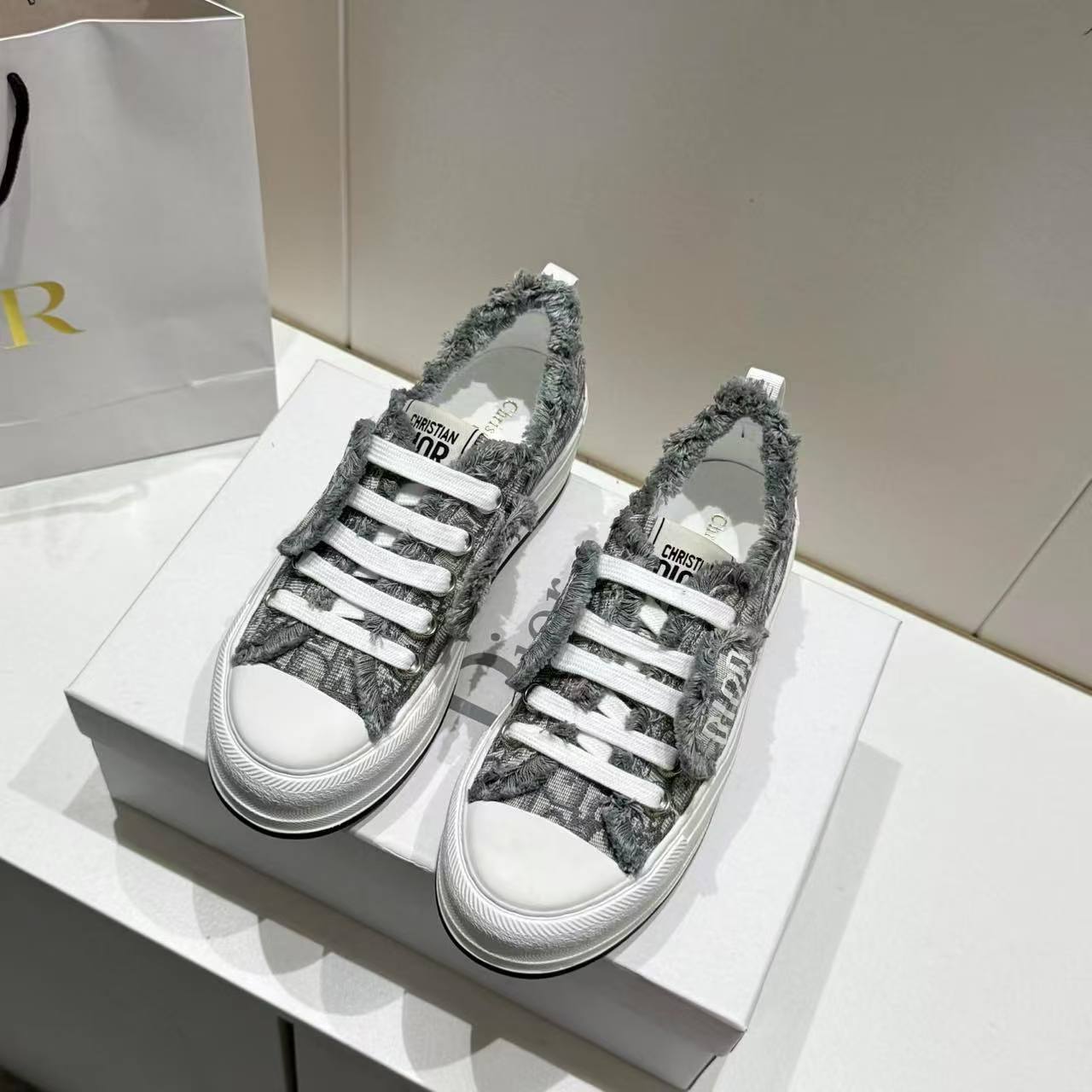 DEM231 esigner shoes sneakers designer shoes sneakers with box