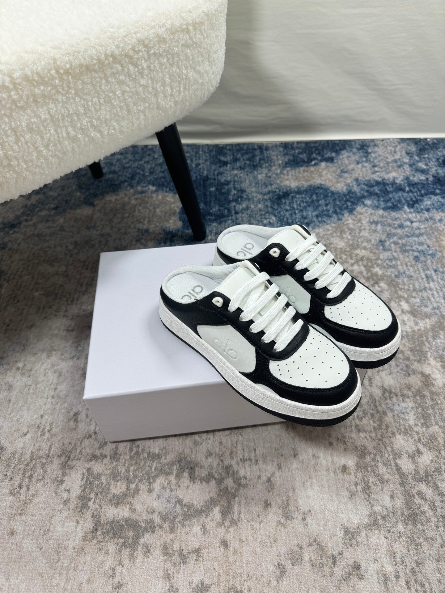 ALO1 Wholesale Outdoor Women Shoes Famous Designer Brand Female Casual shoes Fashion for Lady