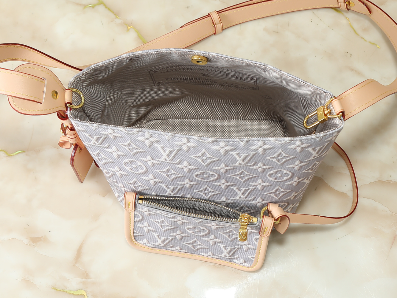 LEM485 New arrive fashion gray pink bag for woman hands bag beautiful gift to choose gift 16 x 18 x 12cm