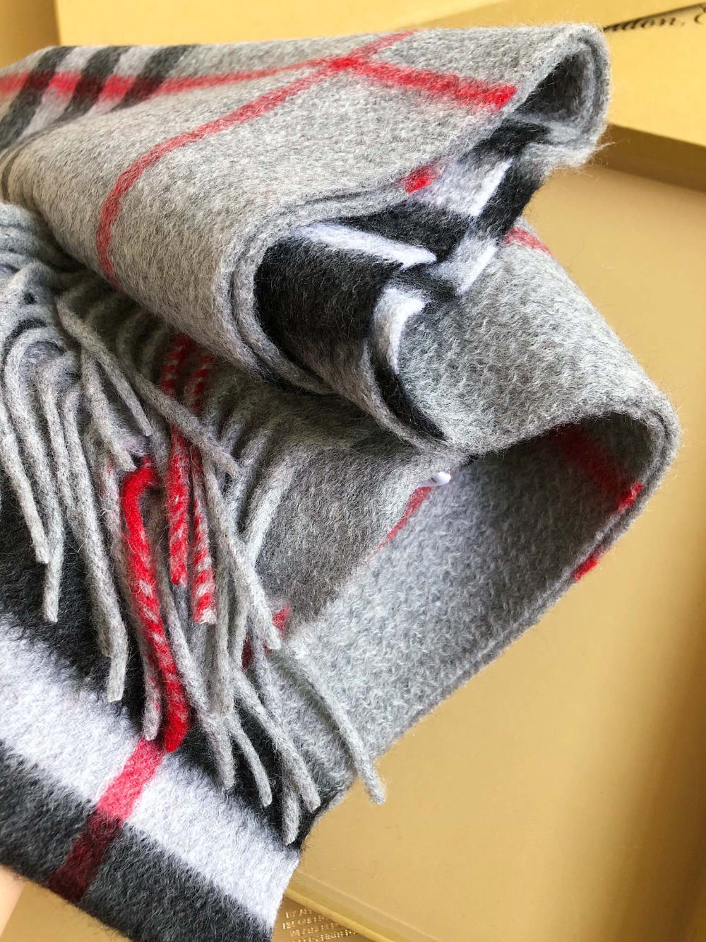 BUEM54 new arrive  Hot sale grey color fashion beautiful  scarf  for woman gift  to choose 130*180