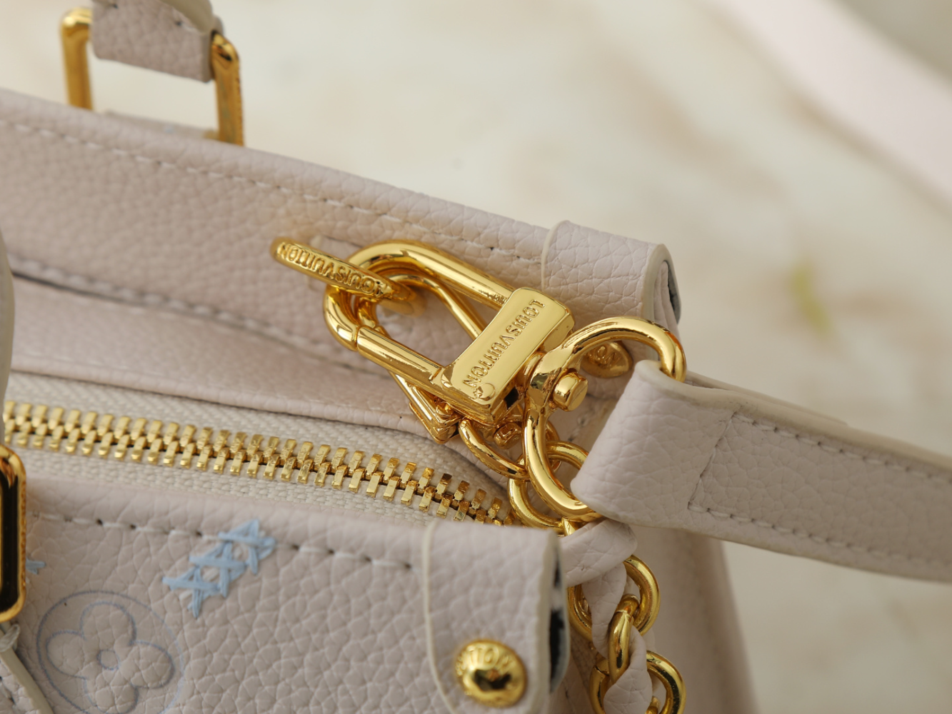 LEM488 New arrive fashion white brown pink bag for woman hands bag beautiful gift to choose gift 25 x 13 x 10cm