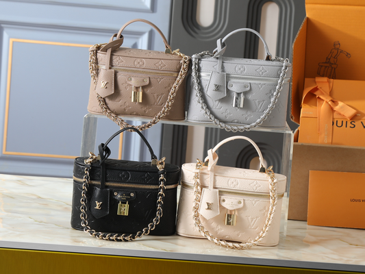 LEM507  New arrive fashion black cream-white light blue and khaki  bag for woman beautiful gift to choose gift size to choose 19.0 x 11.5 x 6.5CM