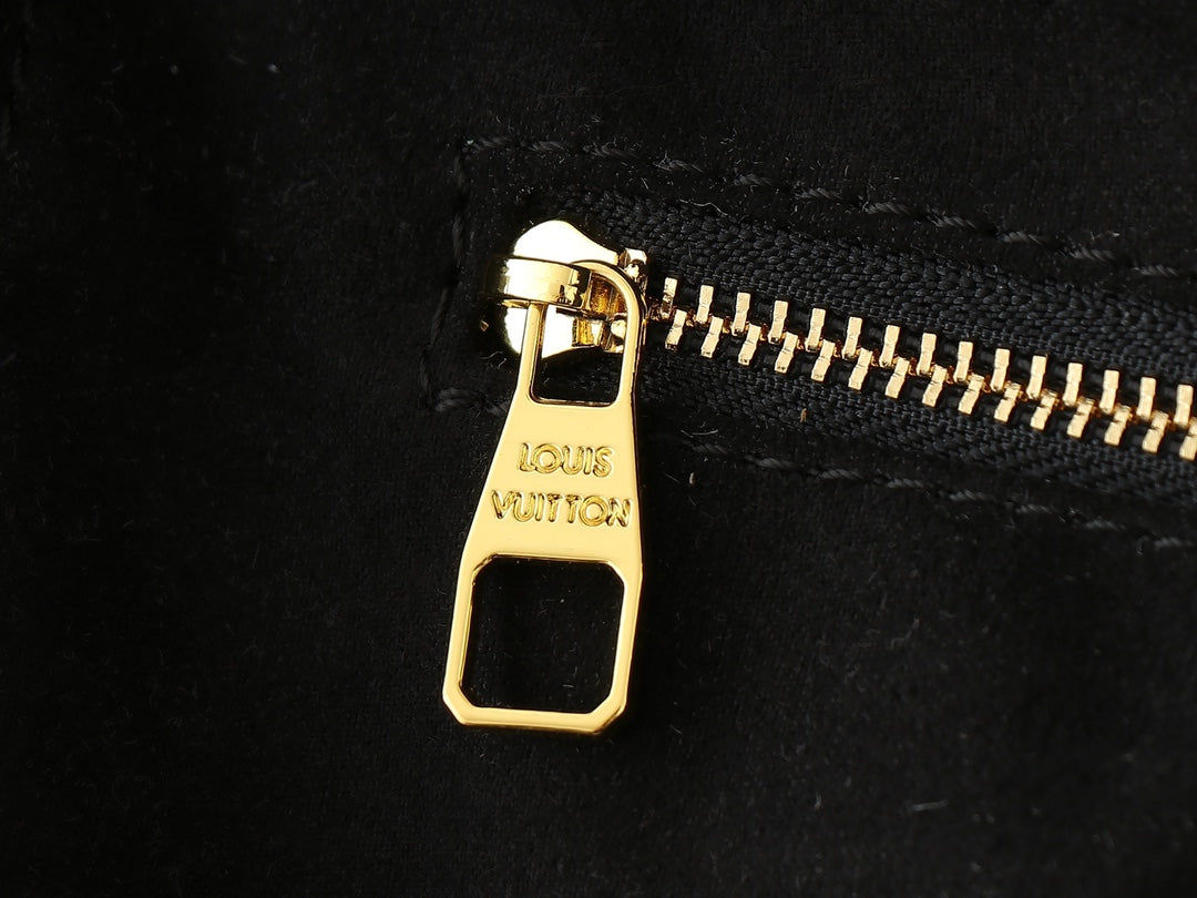 LEM242 Women's Shoulder Bags designer bag luxury bag