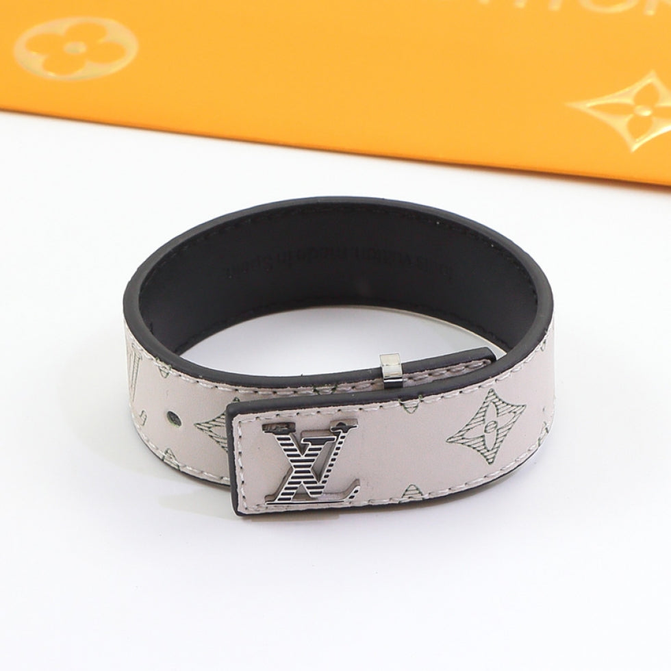 LEM342  New arrive Fashion Three-dimensional metal letter wristband bracelet couple accessories for woman