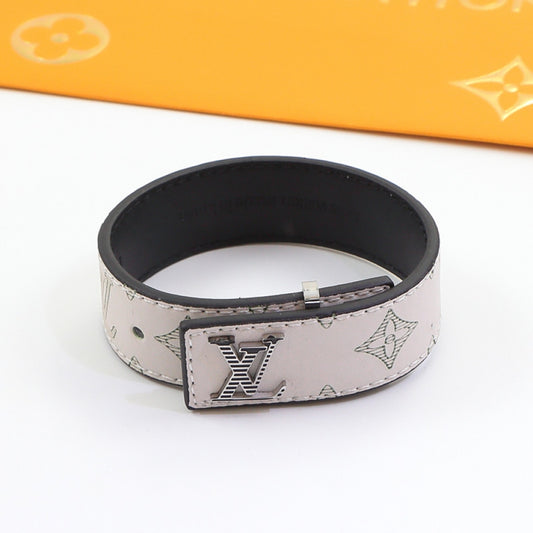 LEM342  New arrive Fashion Three-dimensional metal letter wristband bracelet couple accessories for woman