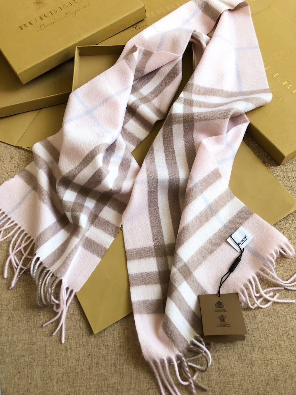 BUEM55 new arrive  Hot sale black pink brown color fashion beautiful  scarf  for woman gift  to choose 130*180