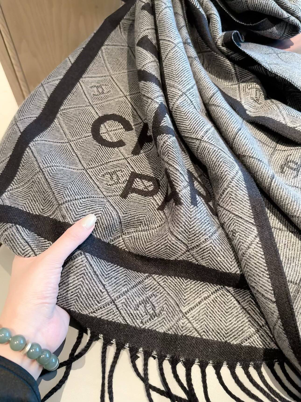 CEM388 new arrive  Hot sale grey brown  pink color fashion beautiful  scarf  for woman gift  to choose