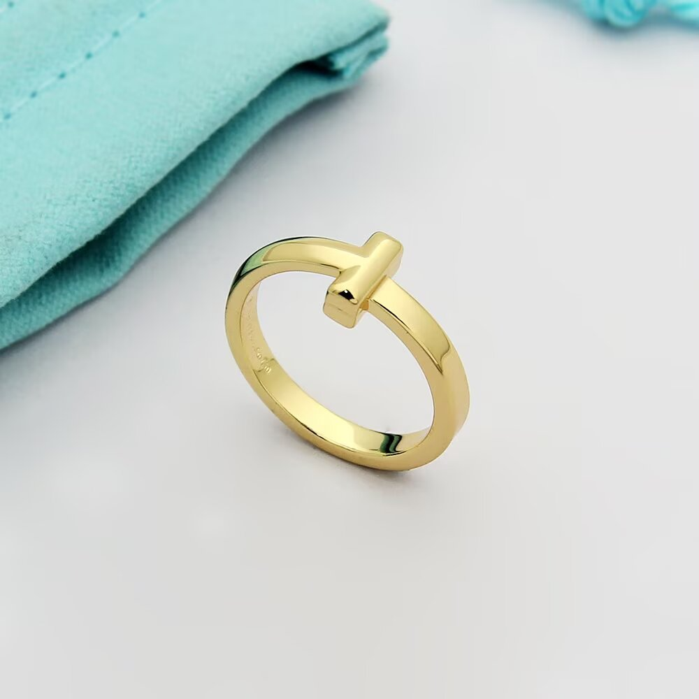 TEM49 Fashionable stainless steel jewelry with exquisite gemstone design Suitable for both men and women Comes with optional gifts