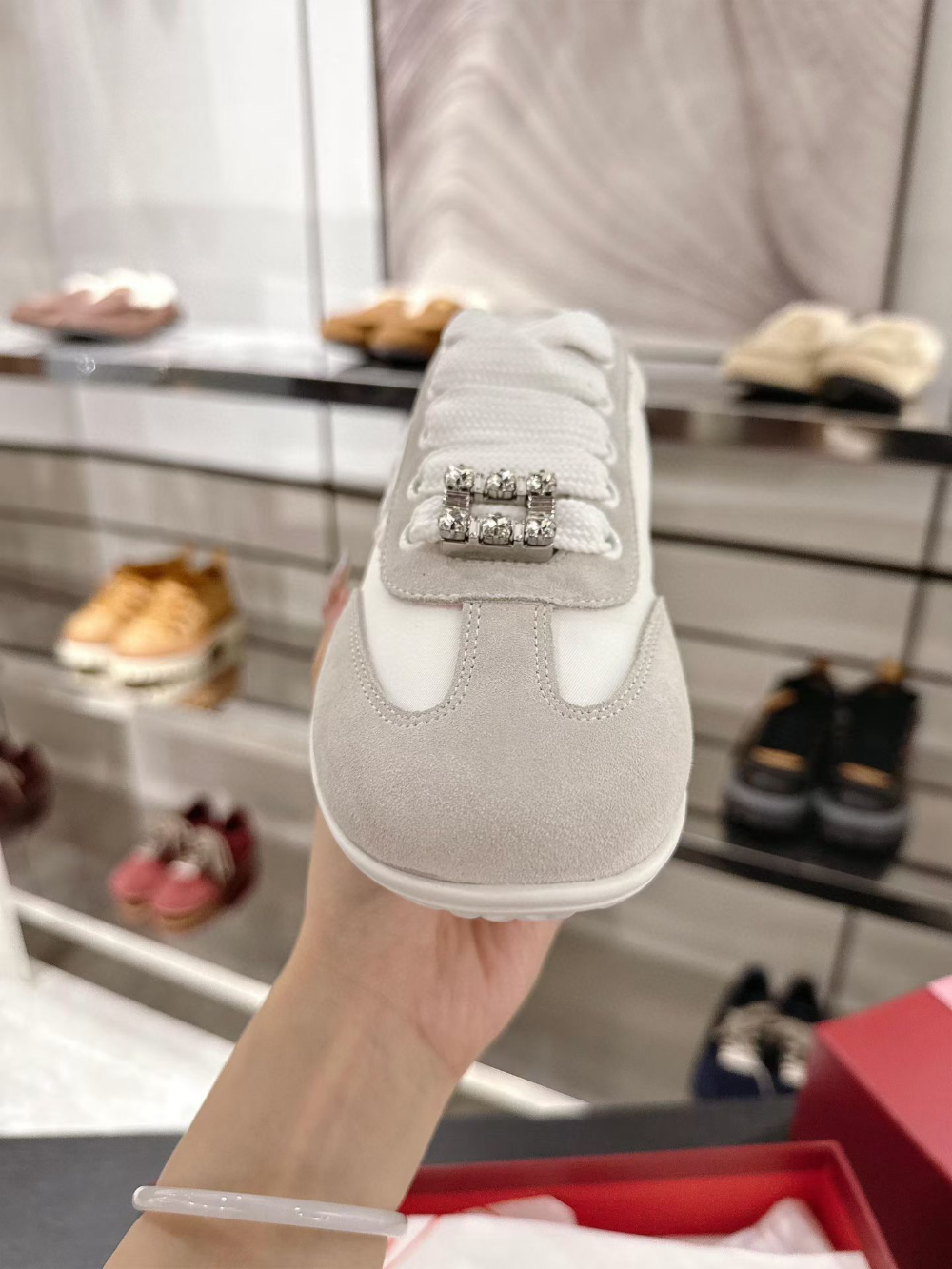 RV01 New fashionable black blue brown women's shoes  available in various colors beautiful slippers excellent gift items