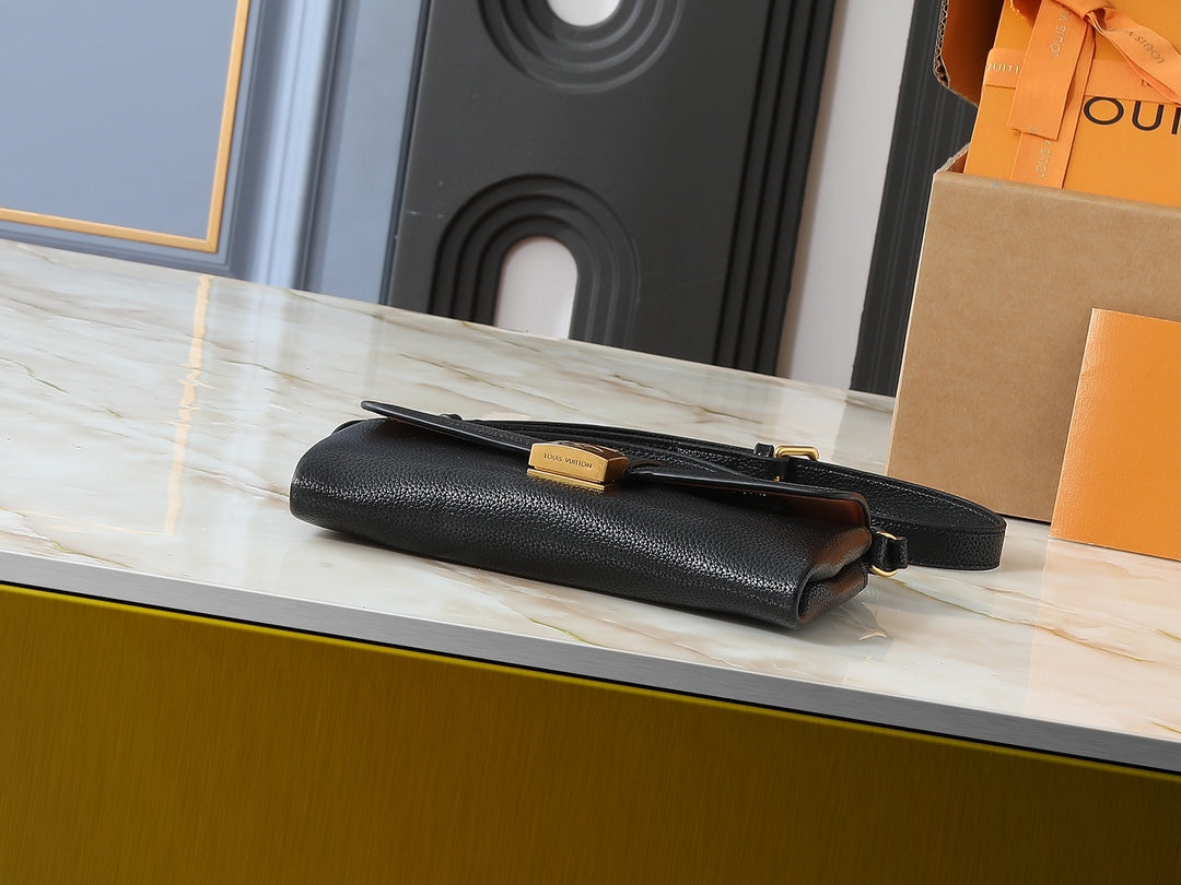 LEM302 22.0 x 13.0 x 3.5cm Designer Bag Shoulder Bag Luxury Bag Crossbody Purse for women men gifts