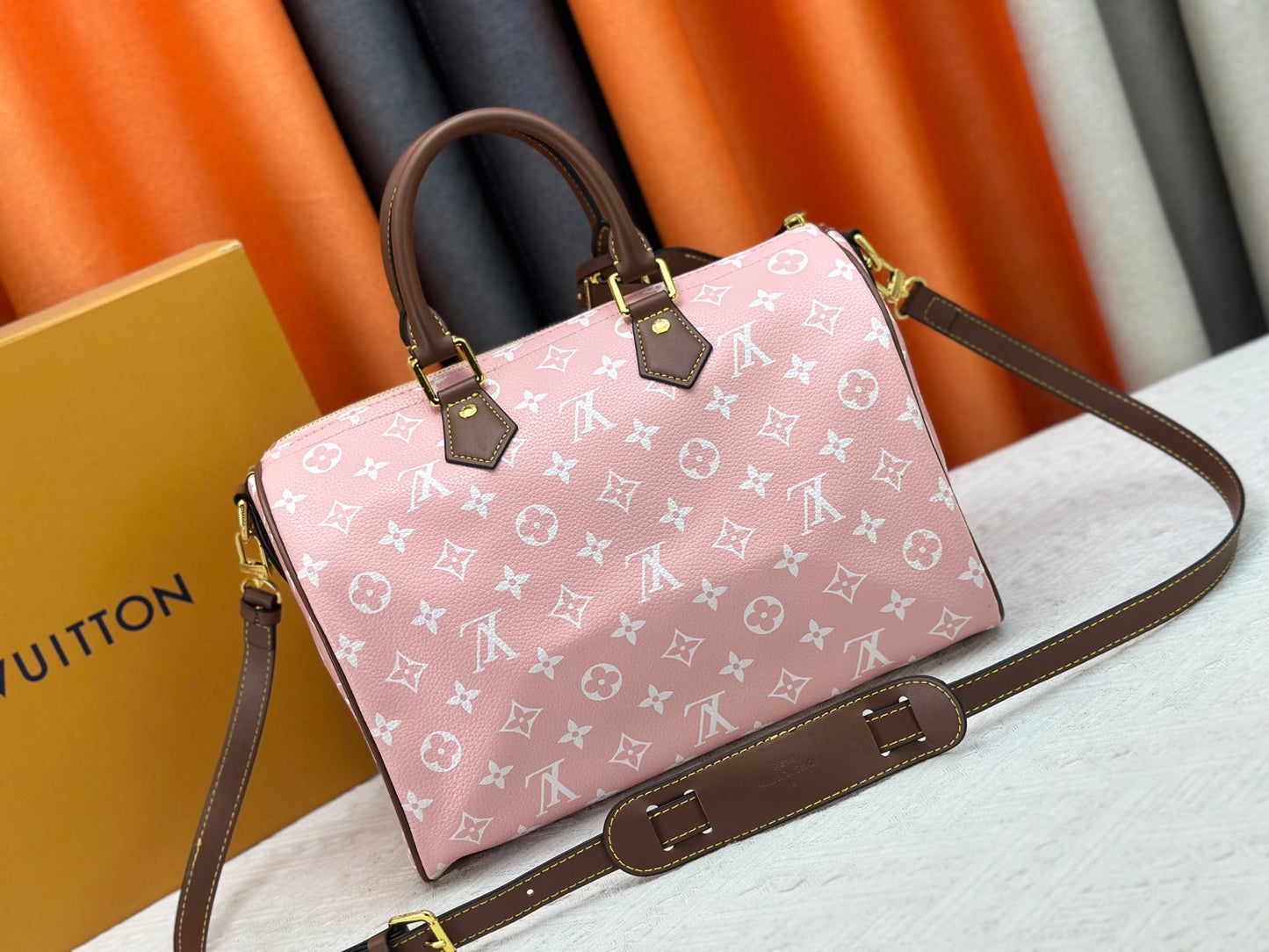 LEM291 designer bag free shipping Light luxury genuine leather High quality casual Boston bag versatile classic vintage handbag for woman 25cm