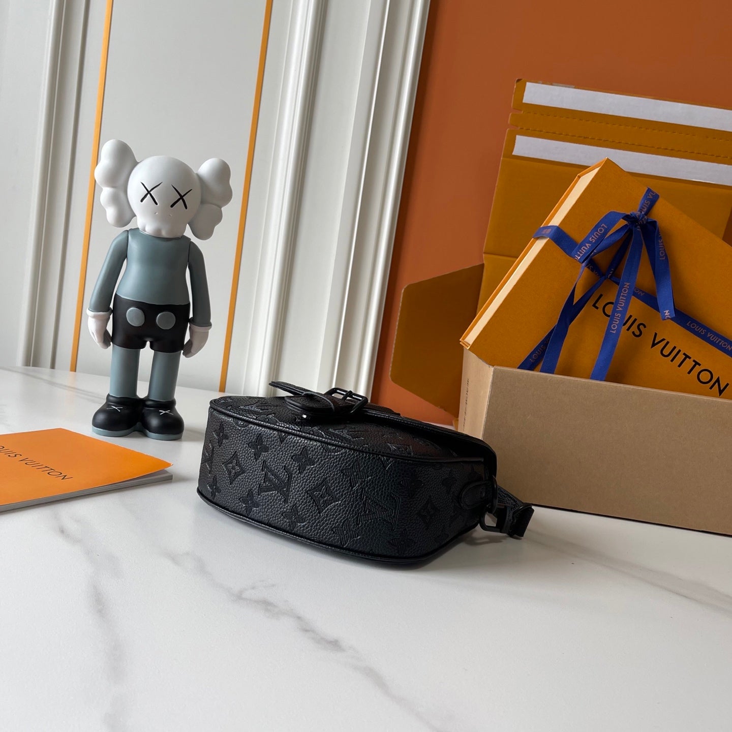 LEM303 20 x 17 x 7cm  Women Luxurys Designer Bag Crossbody Diane Baguette Classic Vintage Canvas Strap Flower Flap Embossed Letters Clutch Purse Shoulder Bags